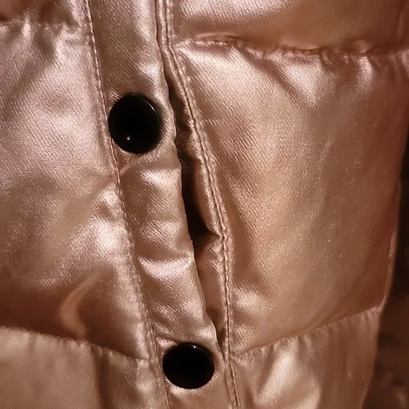 Victoria's Secret Women's Shiny Rose Gold Puffer Jacket. Size Small. - Picture 7 of 12